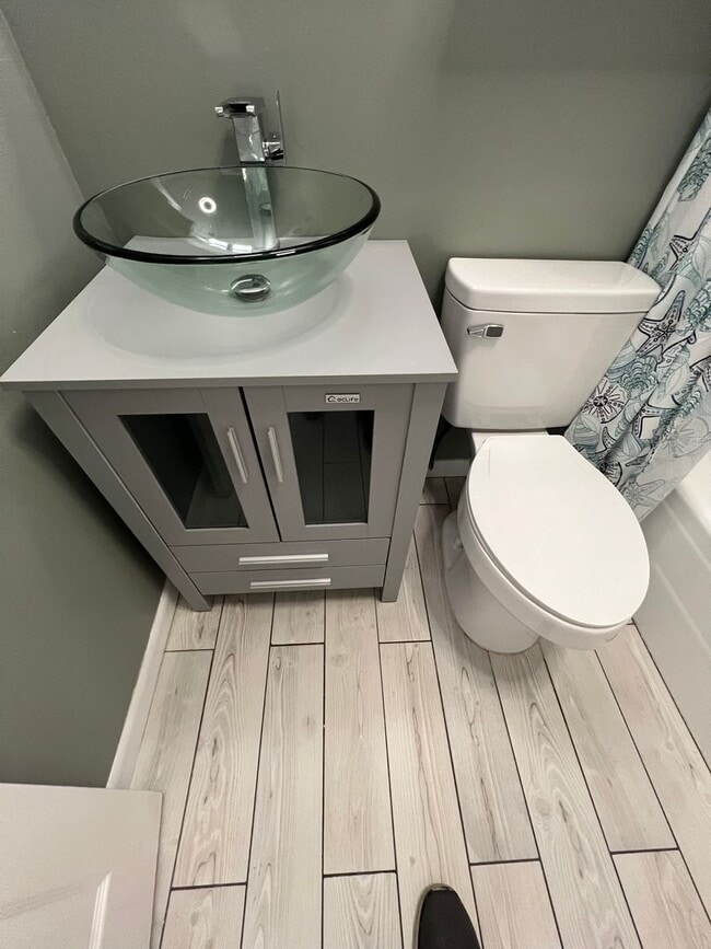 Building Photo - Updated 3BR | Solar Panels + Fenced Yard