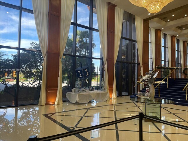 Building Photo - 12850 SW 4th Ct