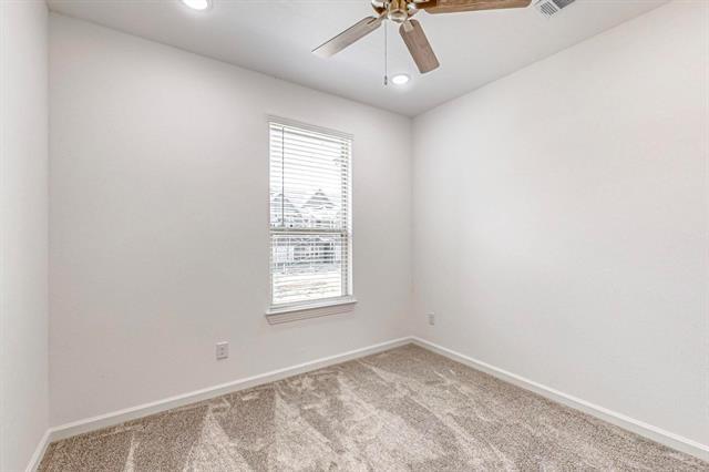 Building Photo - 389 Mule Deer Mews