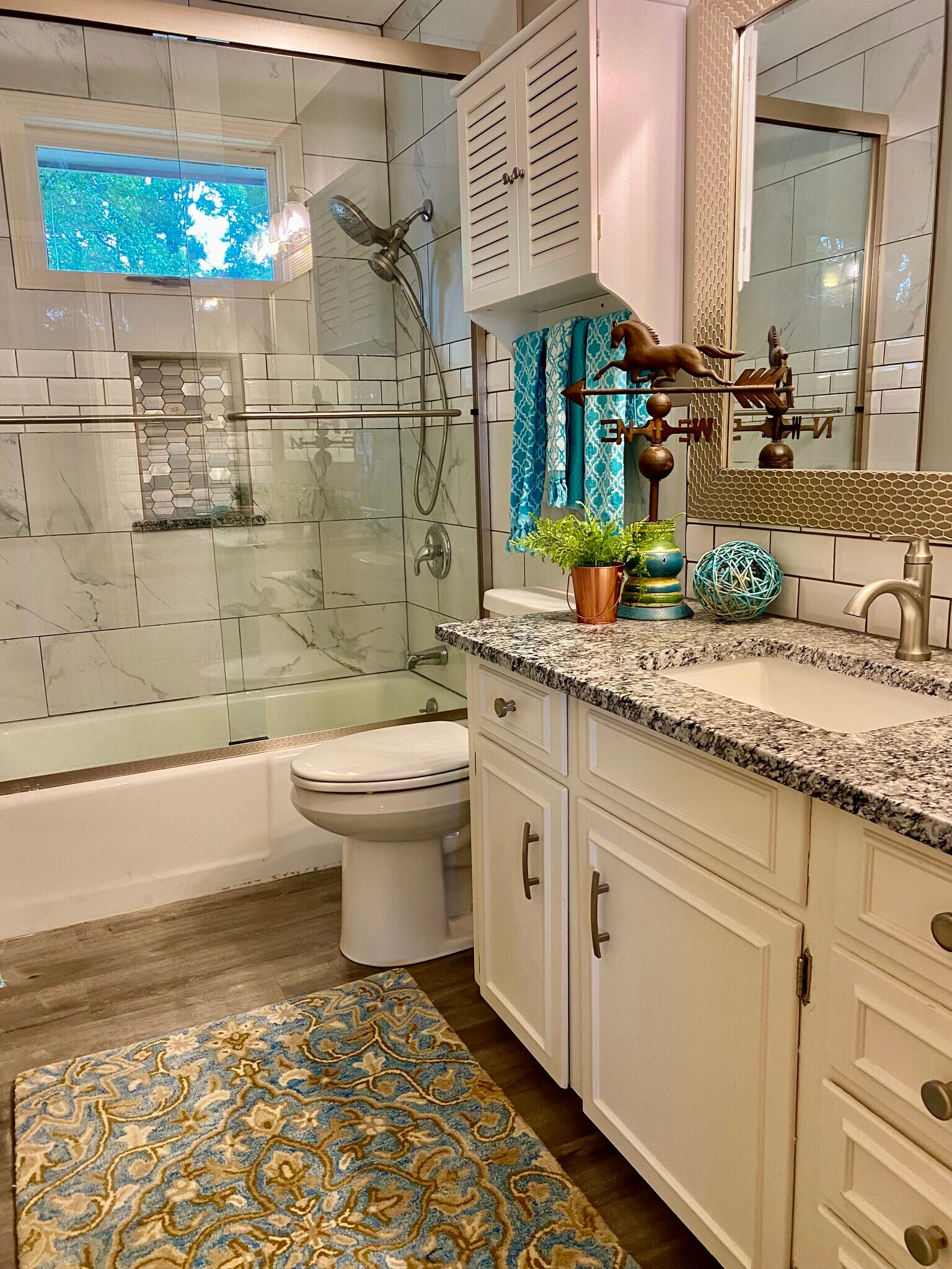 main bath - 1202 NW 6th St