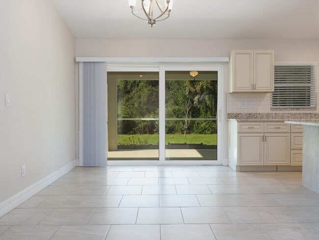Building Photo - RENT THIS WITH ZERO DEPOSIT