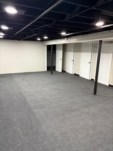 Building Photo - 12723 S Justine St