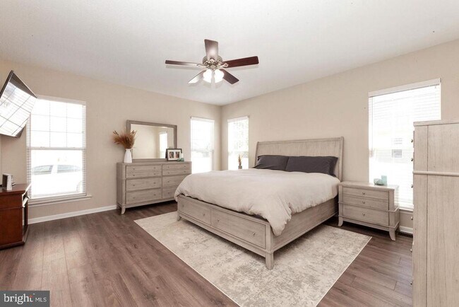 Building Photo - 1011 Martin Dr