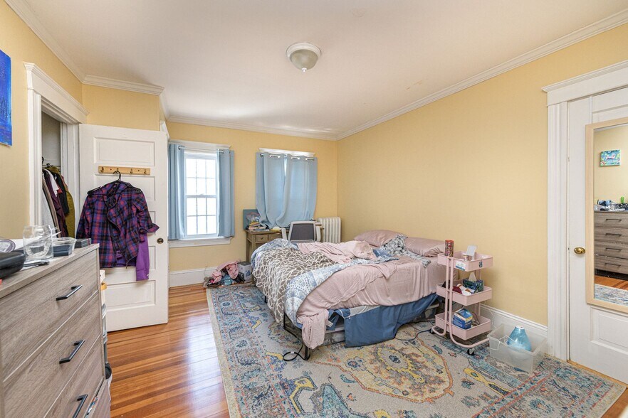 Bedroom 2 - 401 Wayland Ave