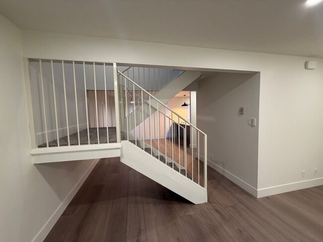 Building Photo - 435 Pine Meadows Dr