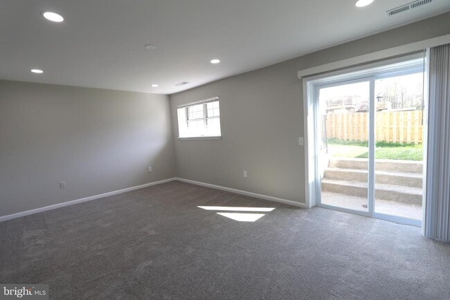 Building Photo - 11206 Barnswallow Pl