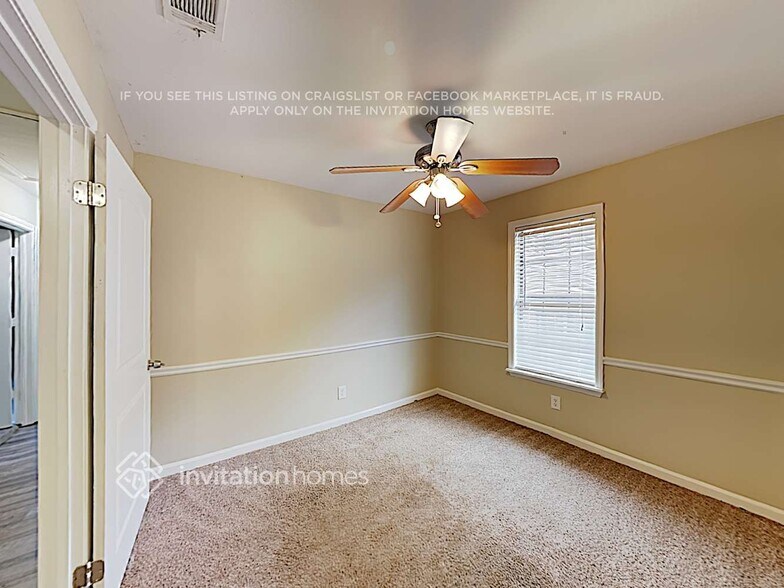 Building Photo - 708 Bryan St SE