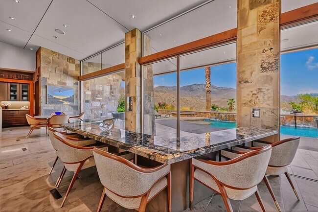 Building Photo - 9 Rockcrest