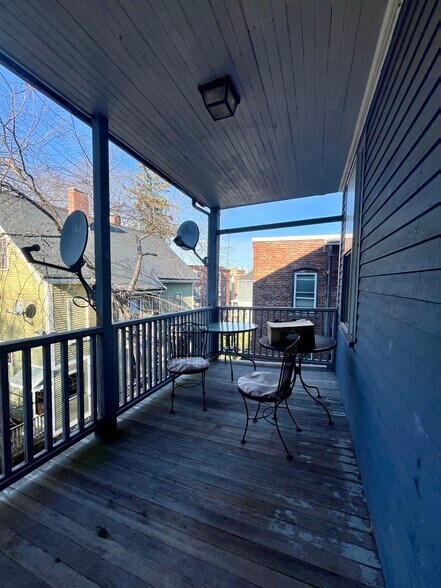 Building Photo - 803 Parker St