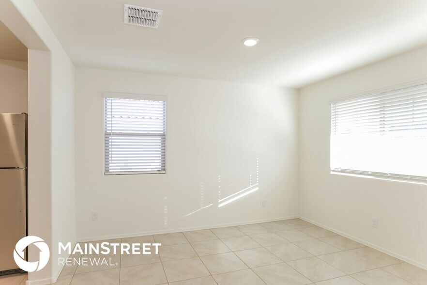 Building Photo - 9004 S 254th Dr