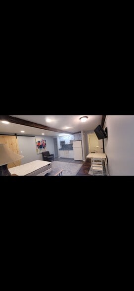 Building Photo - 34 Steelman St