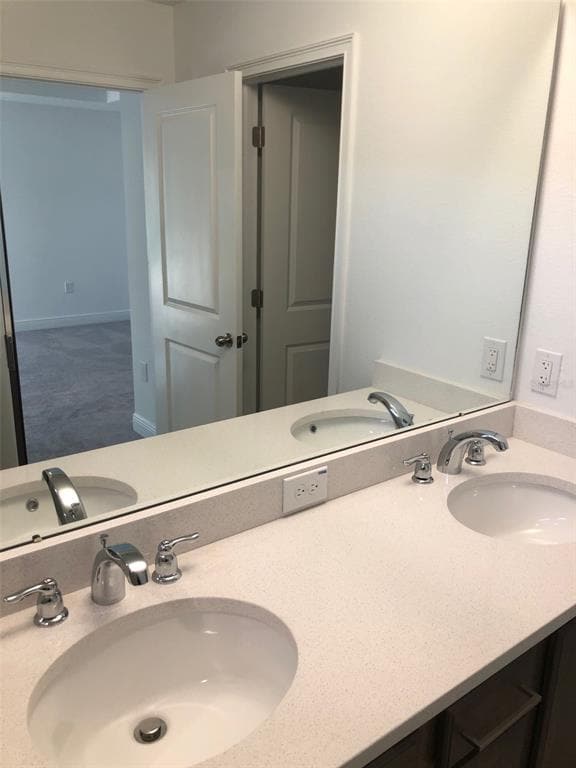 Building Photo - 310 E Ford St