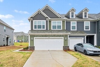 Building Photo - 760 Kitfox Dr NW