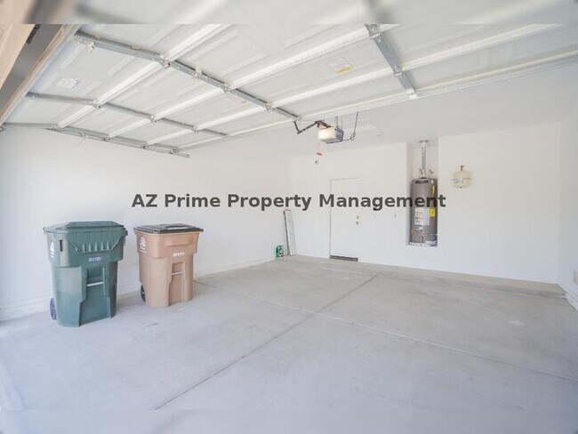 Building Photo - 17633 W Wind Song Ave