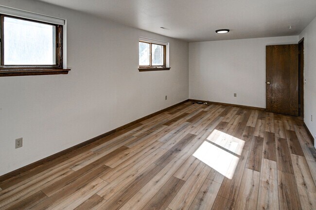 Building Photo - Katzfey-6715-6717 Century Ave