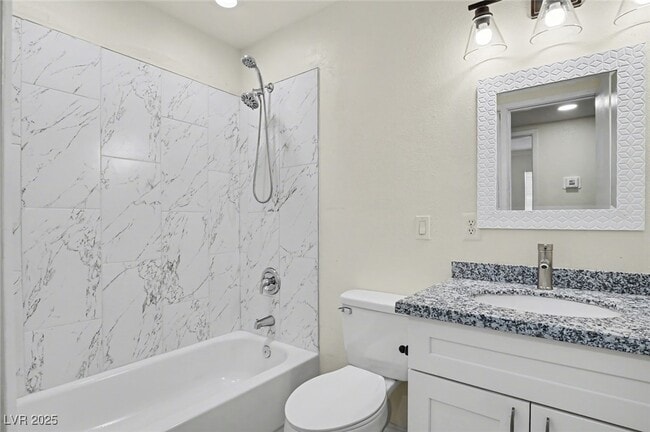 Building Photo - 313 Fox Cir