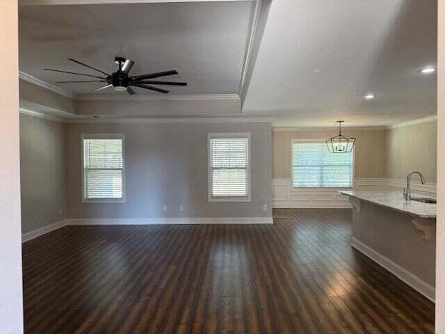 Building Photo - 1215 Seagrove Dr