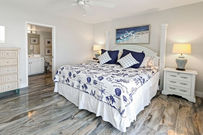 Building Photo - 3554 Ocean Dr