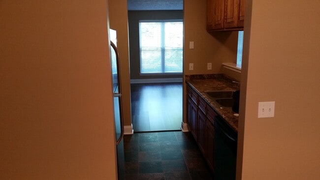 Building Photo - 409 Rachels Ct W