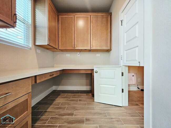 Building Photo - 11225 Lowder Ln