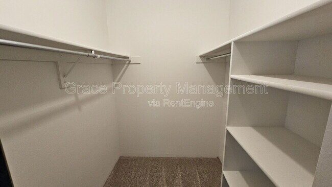 Building Photo - 3335 S Ammons St