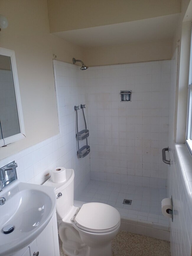 Building Photo - 5132 Calusa Ct