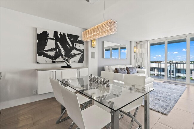 Building Photo - 800 SE 20th Ave