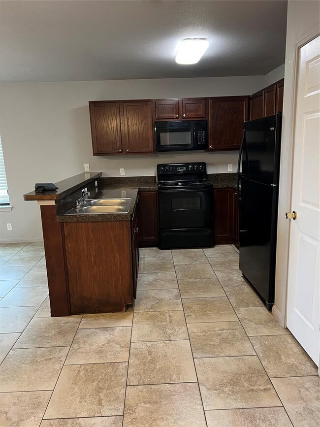 Building Photo - 1036 Drover's Cove