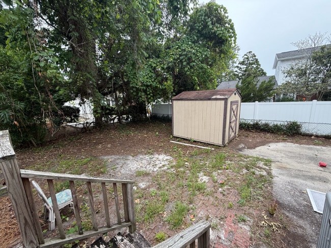 Building Photo - 5918 Woodside Ave