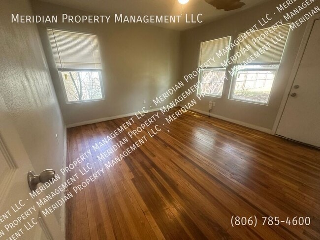 Building Photo - 2303 35th St