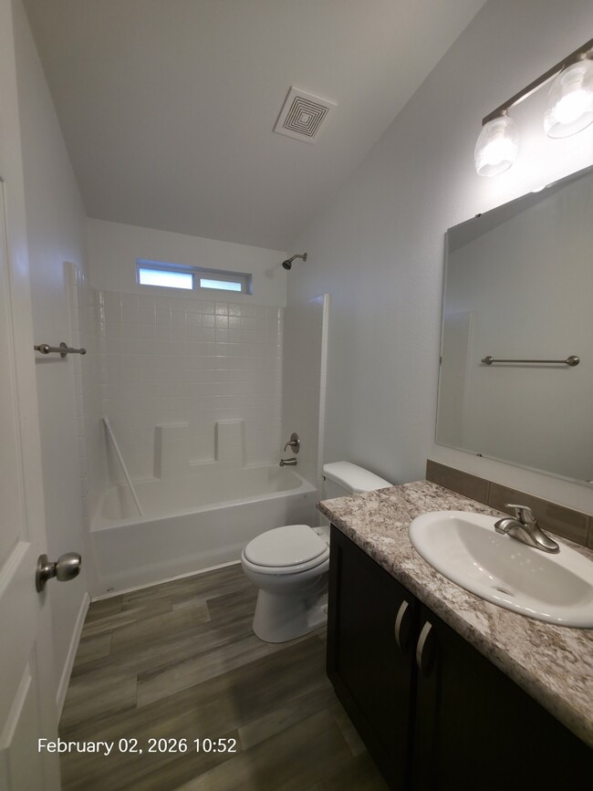 Building Photo - 3950 E Philip Ave