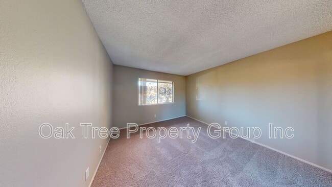 Building Photo - 1637 Catalina Ct