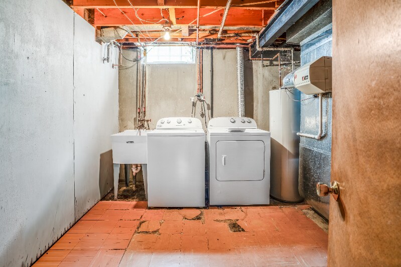 Building Photo - 7621 Amboy St