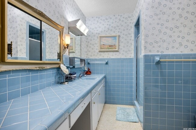 Building Photo - 118 Buffalo Springs Crossing