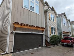 Building Photo - 3344 Pinemont Dr