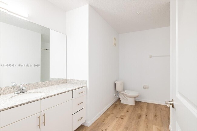 Building Photo - 1491 Hawk Trce Lp