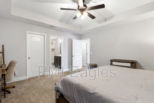 Building Photo - 491 Kinslow Ct