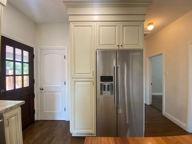 Building Photo - Fabulous Reno Historical House - Charming ...