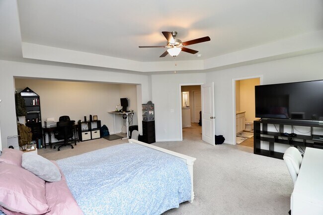 Building Photo - 525 Kittiwake Ln