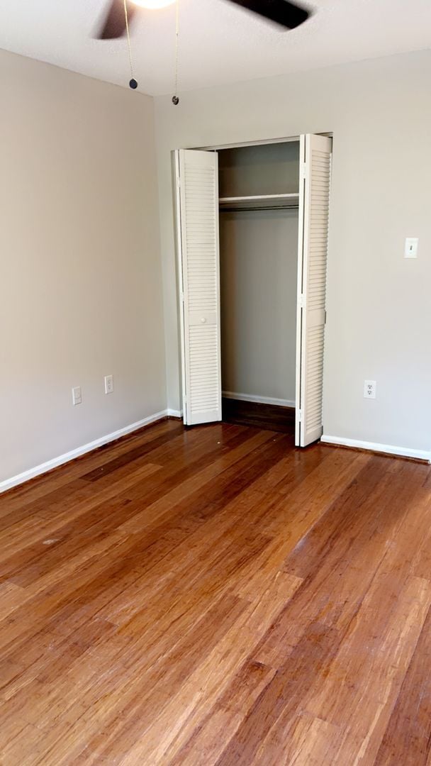Building Photo - 153 Holland Park Cir
