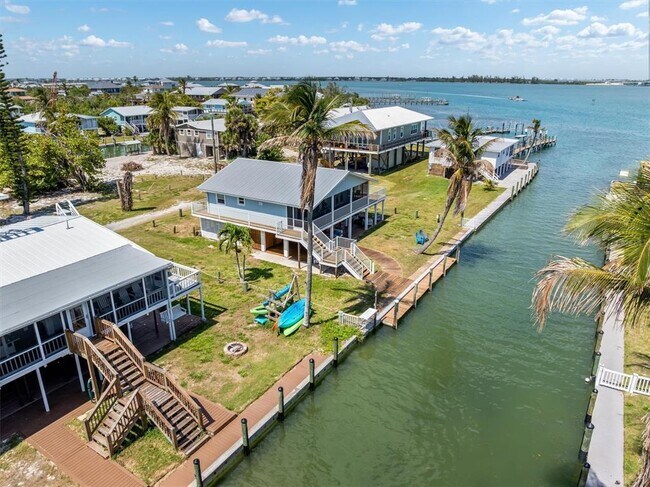Building Photo - 9750 LITTLE GASPARILLA Is