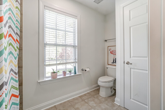 Building Photo - 1024 Patricians Ln