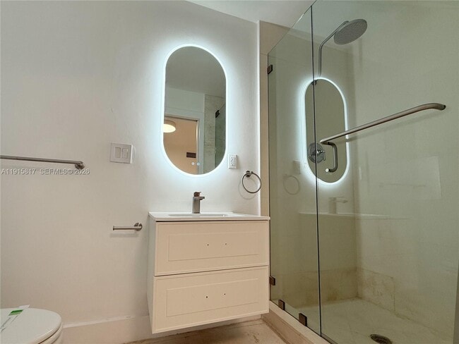 Building Photo - 5835 La Gorce Dr