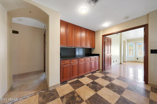 Building Photo - 8830 E Carol Way
