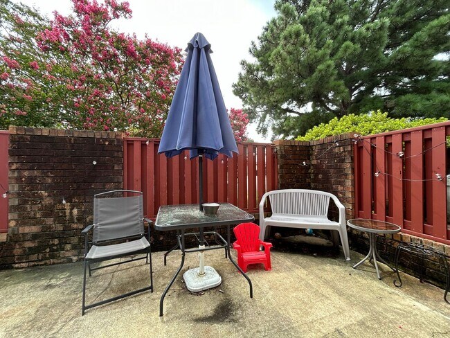 Building Photo - Introducing this fantastic townhome in the...