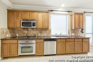 Building Photo - 630 Colosseo Way