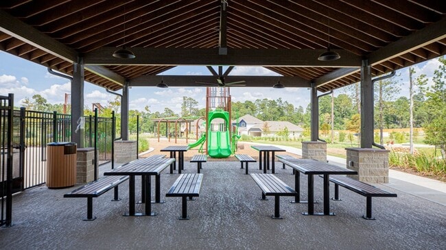 Building Photo - 2522 Grayling Dr