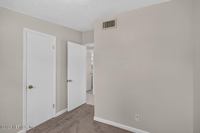Building Photo - 87 Saratoga Cir S