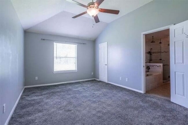 Building Photo - 221 Armand Bay Dr