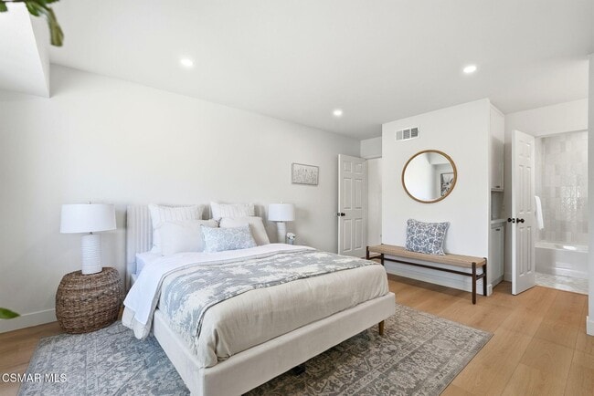 Building Photo - 5140 Village 5